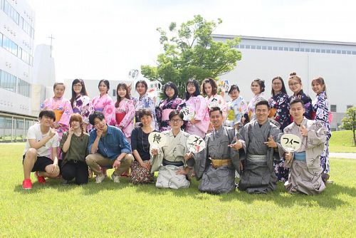 UEFers had a great experience in calligraphy and Yukata