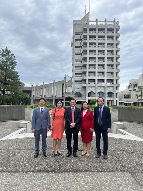 [The PD module] UEF faculty members return from a fruitful working trip in Japan.