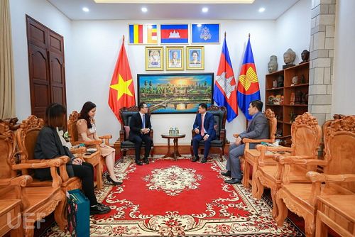 UEF pays a New Year visit to the Consulate Generals of Cambodia and Laos in HCMC