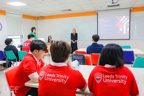 Enrolment Information for International Business, Leeds Trinity Bachelor’s Programme 2023