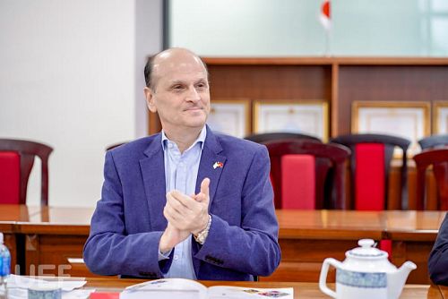 UEF welcomes the Ambassador of The Republic of Argentina in Vietnam