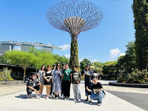 International Camp Day 2: UEFers explores cultures, technologies and meets Singaporean expert