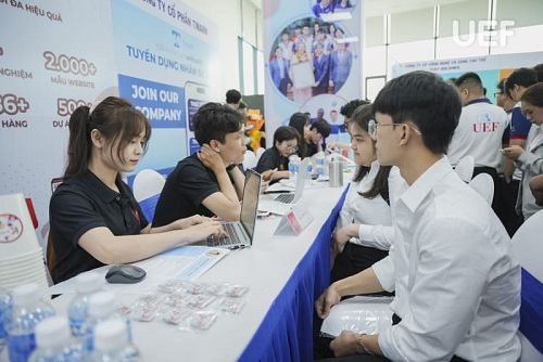 FIT Career Day 2025 opened with 500 + internship positions for Information Technology UEFers