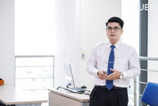 Lao Student Successfully Defends MBA Master’s Thesis at UEF