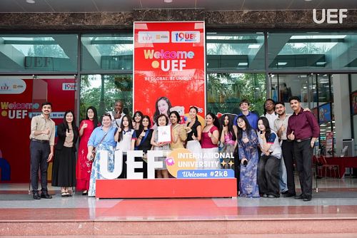 UEF welcomes students from Adelphi University (USA) to visit and exchange culture