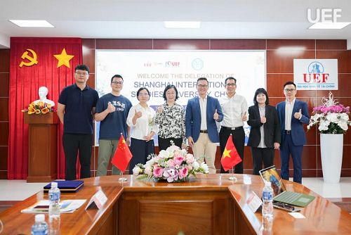 UEF and Shanghai International Studies University hold academic exchange on journalism-communication
