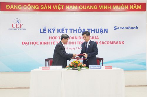 UEF and Sacombank signed a comprehensive cooperation agreement