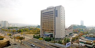 Woosong University (Korea)