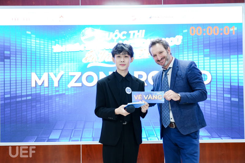 ÉN VÀNG 2024 - KHỞI TRANH VÒNG LOẠI SÔI NỔI, GẦN 100 THÍ SINH RA SỨC THỂ HIỆN KỸ NĂNG DẪN CHƯƠNG TRÌNH 120