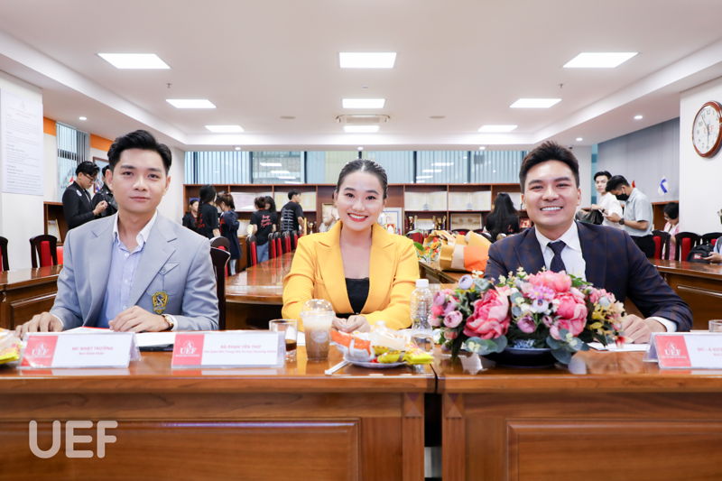 ÉN VÀNG 2024 - KHỞI TRANH VÒNG LOẠI SÔI NỔI, GẦN 100 THÍ SINH RA SỨC THỂ HIỆN KỸ NĂNG DẪN CHƯƠNG TRÌNH 157