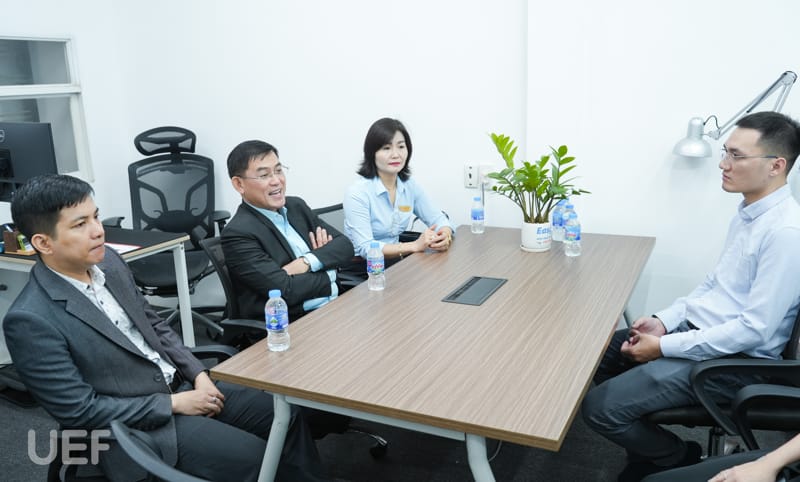 UEF tiếp thêm năng lượng trau dồi kiến thức, hoàn thiện bản thân cho ...
