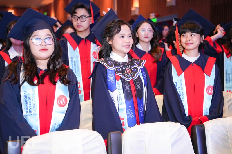 Graduation Ceremony 2024: UEF tự hào về bạn!