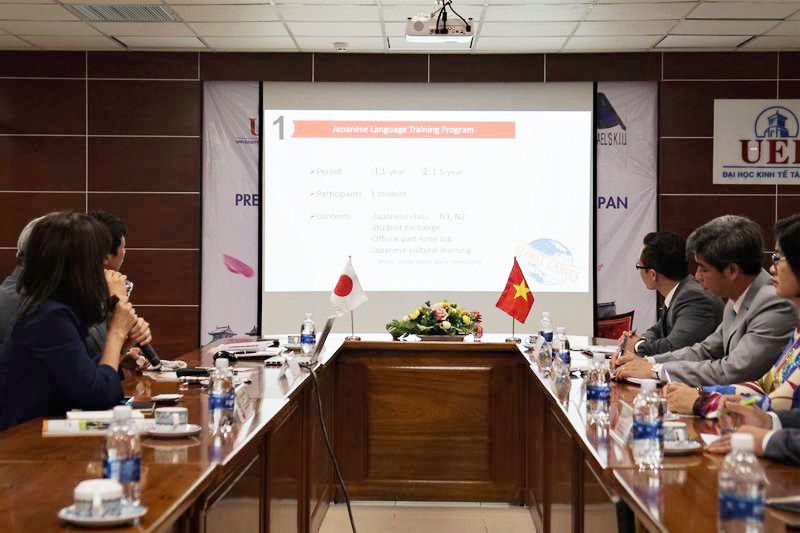 Hiệu trường Kobe Nhật Bản 3