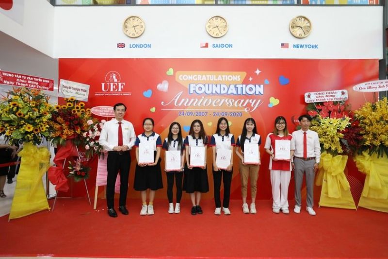 13 năm thành lập UEF