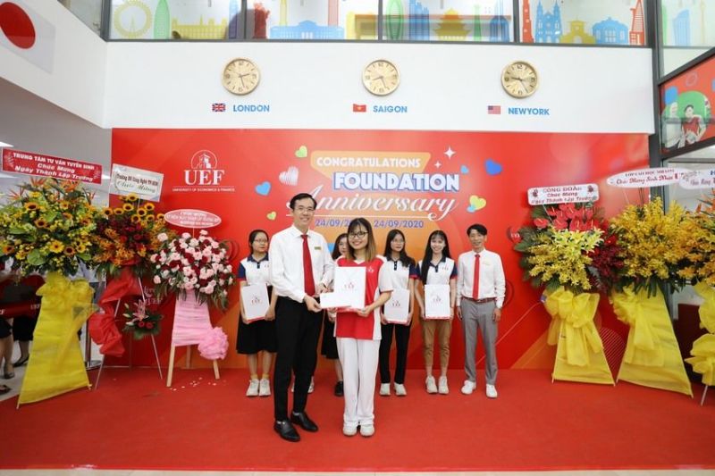 13 năm thành lập UEF