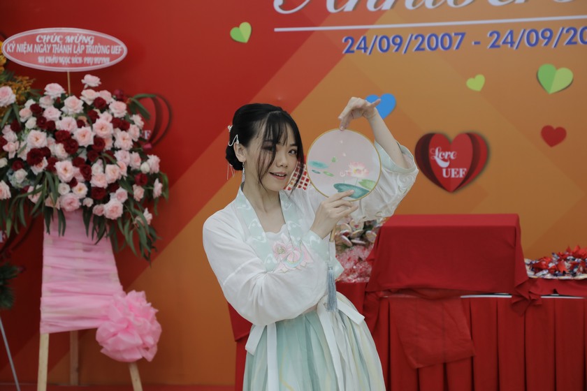 13 năm thành lập UEF