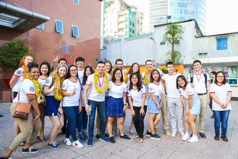 13 năm thành lập UEF