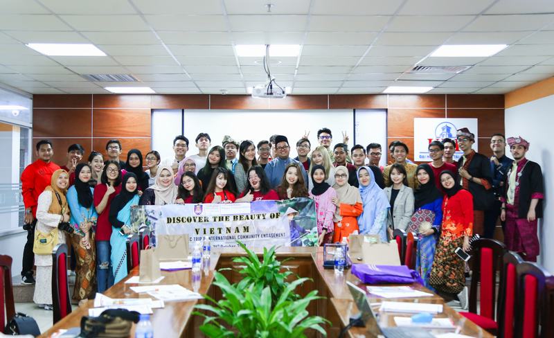 13 năm thành lập UEF