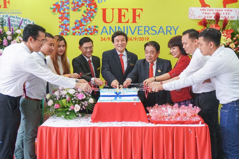 13 năm thành lập UEF