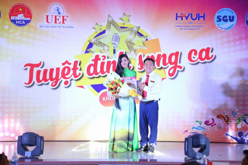 Tuyệt đỉnh song ca UEF 710