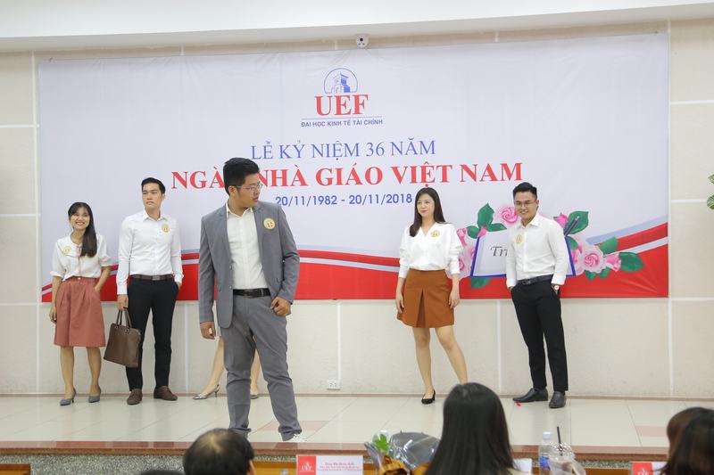 nét đẹp công sở 2
