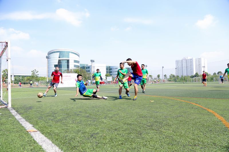 Bóng đá khối thi đua 24 7