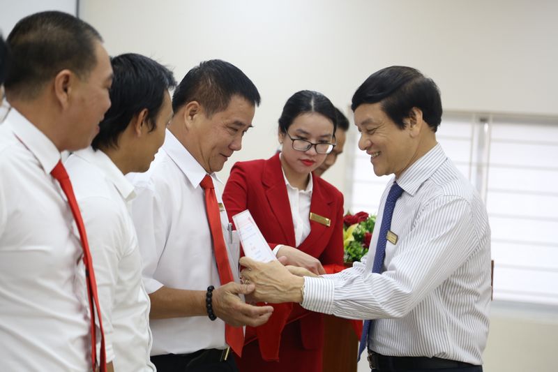 Hội nghị CB-GV-NV 2017 UEF - hình 4