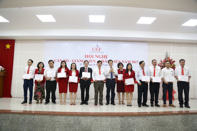 Hội nghị CB-GV-NV 2017 UEF - hình 9