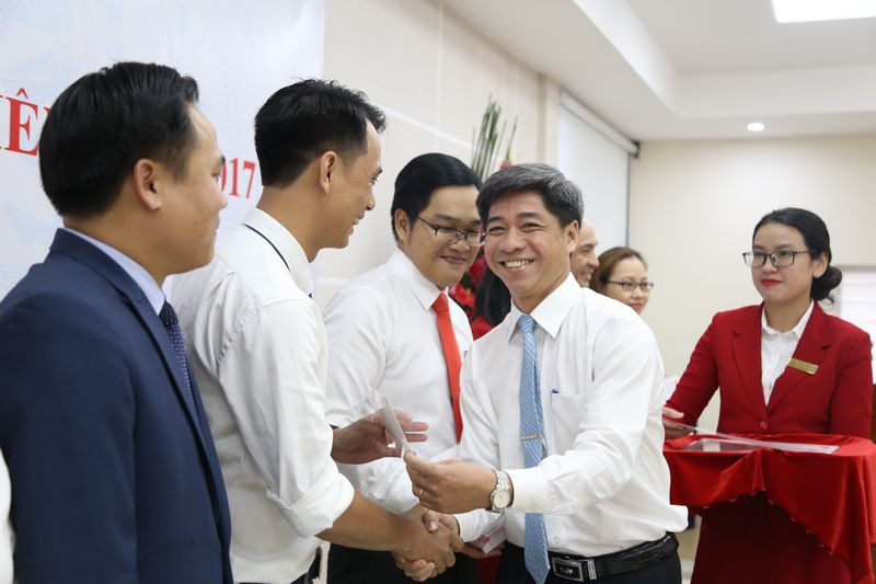 Hội nghị CB-GV-NV 2017 UEF - hình 4