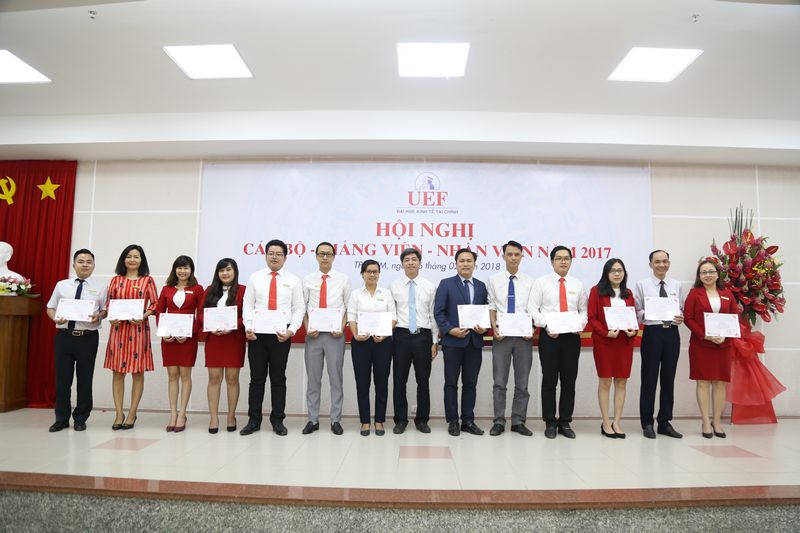 Hội nghị CB-GV-NV 2017 UEF - hình 11