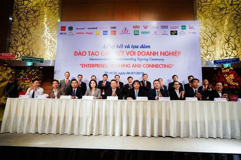 ký kết doanh nghiệp 2018 9