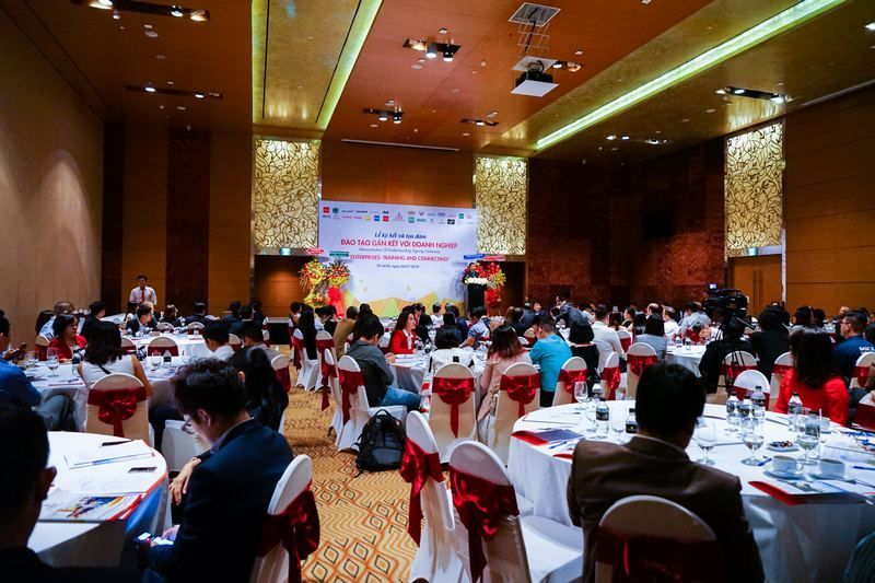 ký kết doanh nghiệp 2018 12