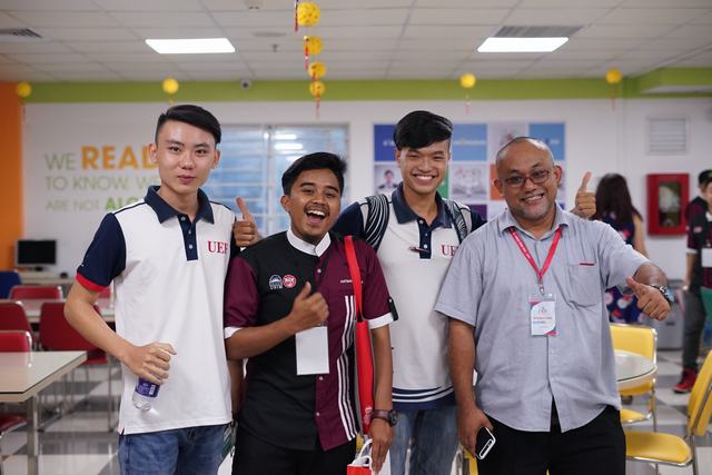 UEF giao lưu cùng USIM 