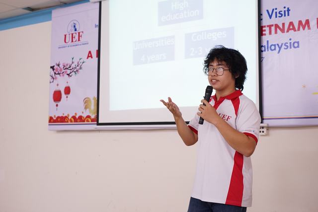 UEF giao lưu cùng USIM 