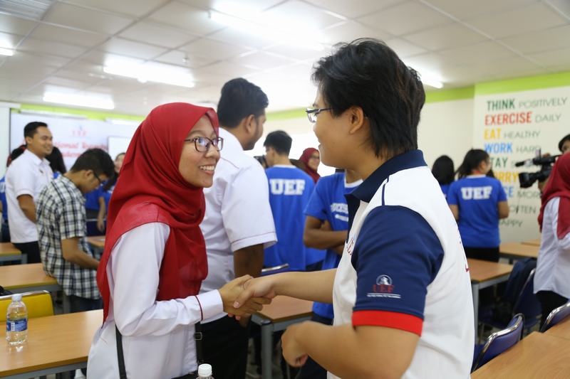 Sinh viên UEF vi vu học tập khắp các châu lục - 7