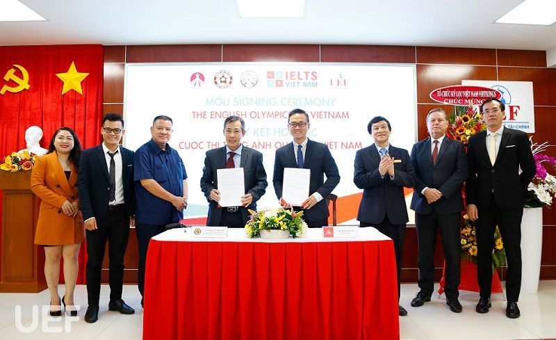 ký kết hội kỷ lục gia