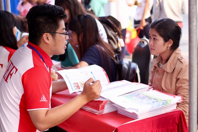 Dưới 20 nên học trường nào