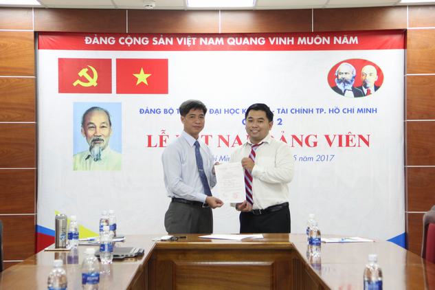 Đảng bộ UEF tổ chức lễ kết nạp Đảng viên mới