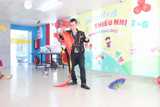 Quốc tế thiếu nhi UEF 4