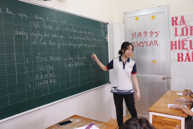 những chú nhím hạnh phúc uef 8