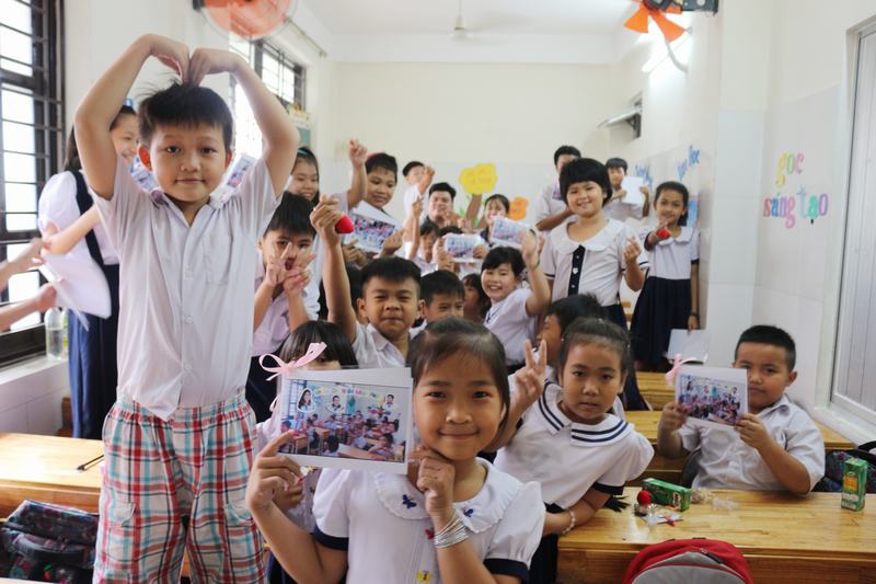 những chú nhím hạnh phúc uef 9