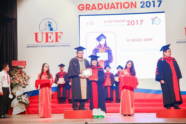 Lễ tốt nghiệp UEF 2017 1