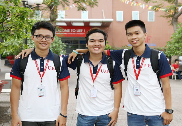 Thẻ sinh viên UEF