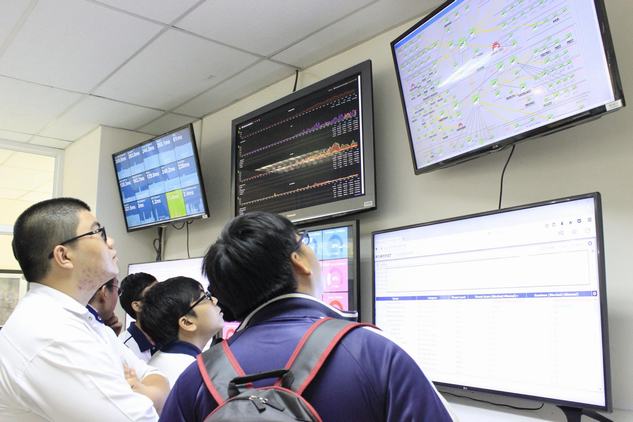 Sinh viên UEF tham quan, kiến tập tại công ty TMA Solutions