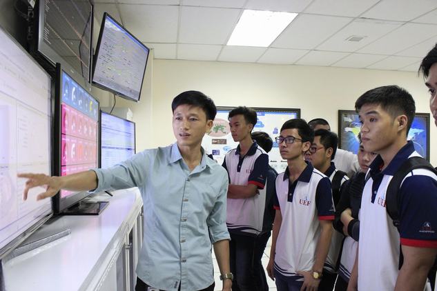 Sinh viên UEF tham quan, kiến tập tại công ty TMA Solutions