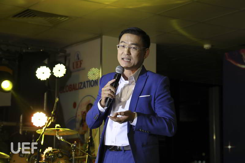 ấm tình thầy trò