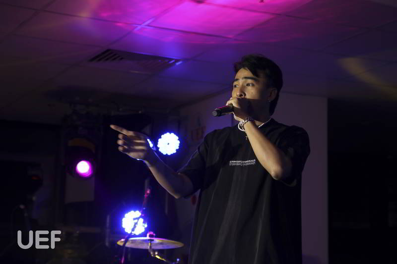 ấm tình thầy trò