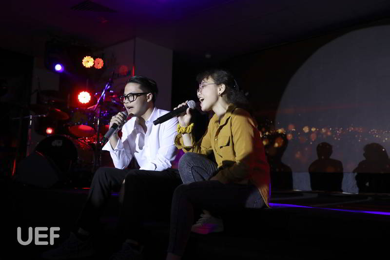 ấm tình thầy trò