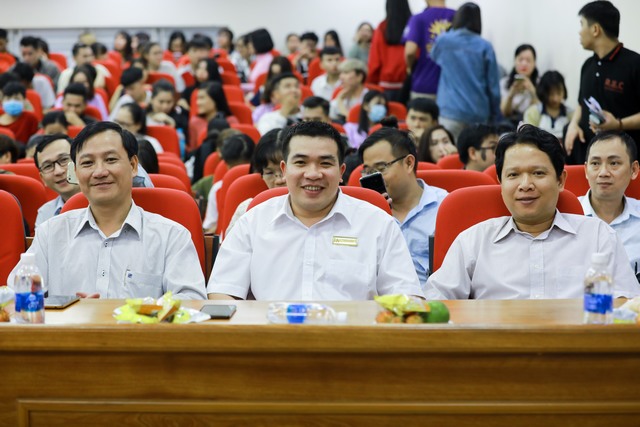 Đêm văn nghệ Ấm tình thầy trò