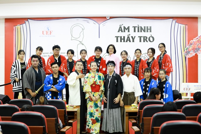 Đêm văn nghệ Ấm tình thầy trò